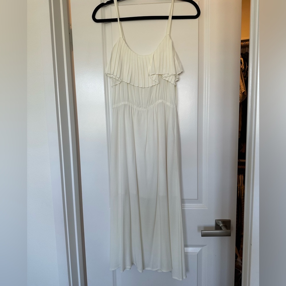 White midi dress 🤍